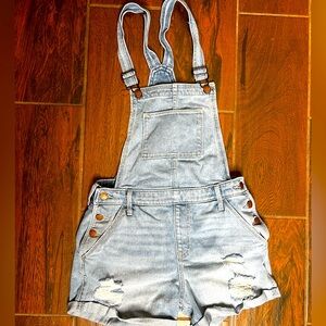 Hollister High Rise Mom Shorts Overalls Shortalls